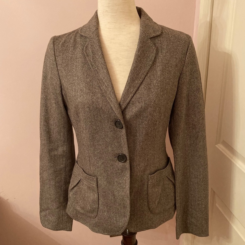 Banana Republic fall / winter wool suit jacket